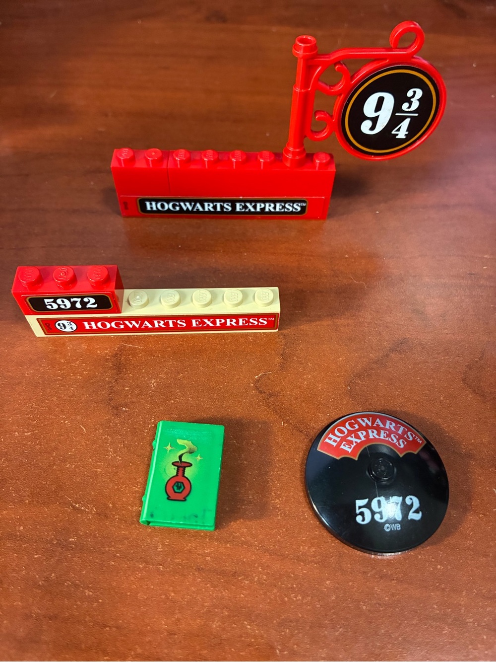 Lego Hogwarts Express Red, Black, Green, Cream Pieces